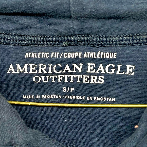 00017-A  American Eagle Outfitters lightweight pullover hoodie - SM - Picture 4 of 5